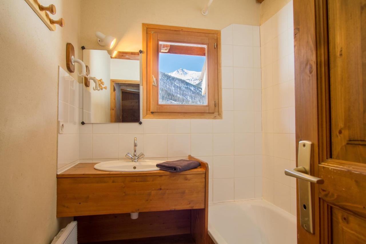 Le Gouroun Hameau Des Chazals Nevache Hautes Alpes Bagian luar foto
