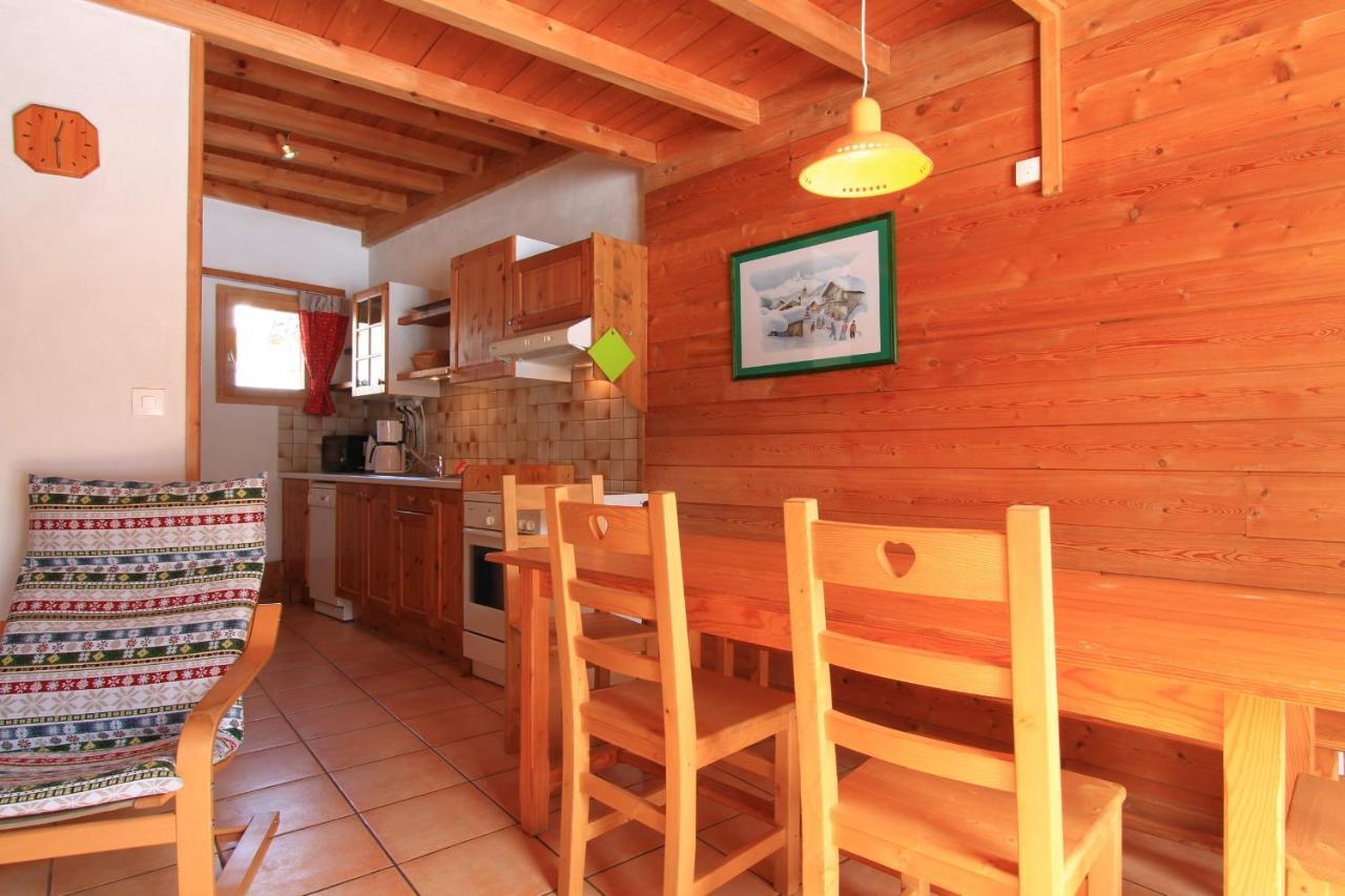 Le Gouroun Hameau Des Chazals Nevache Hautes Alpes Bagian luar foto